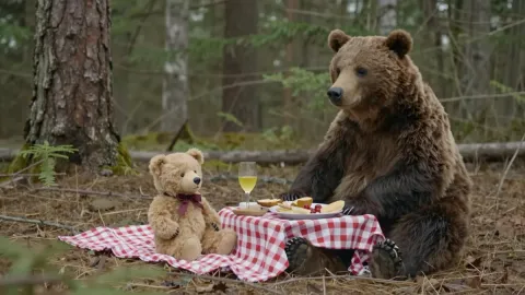 Bear family having a picnic — Bear family having a picnic. An expressive animal portrait, detailed fur or surface texture, a clear focal point and harmonious surroundings. Create…
